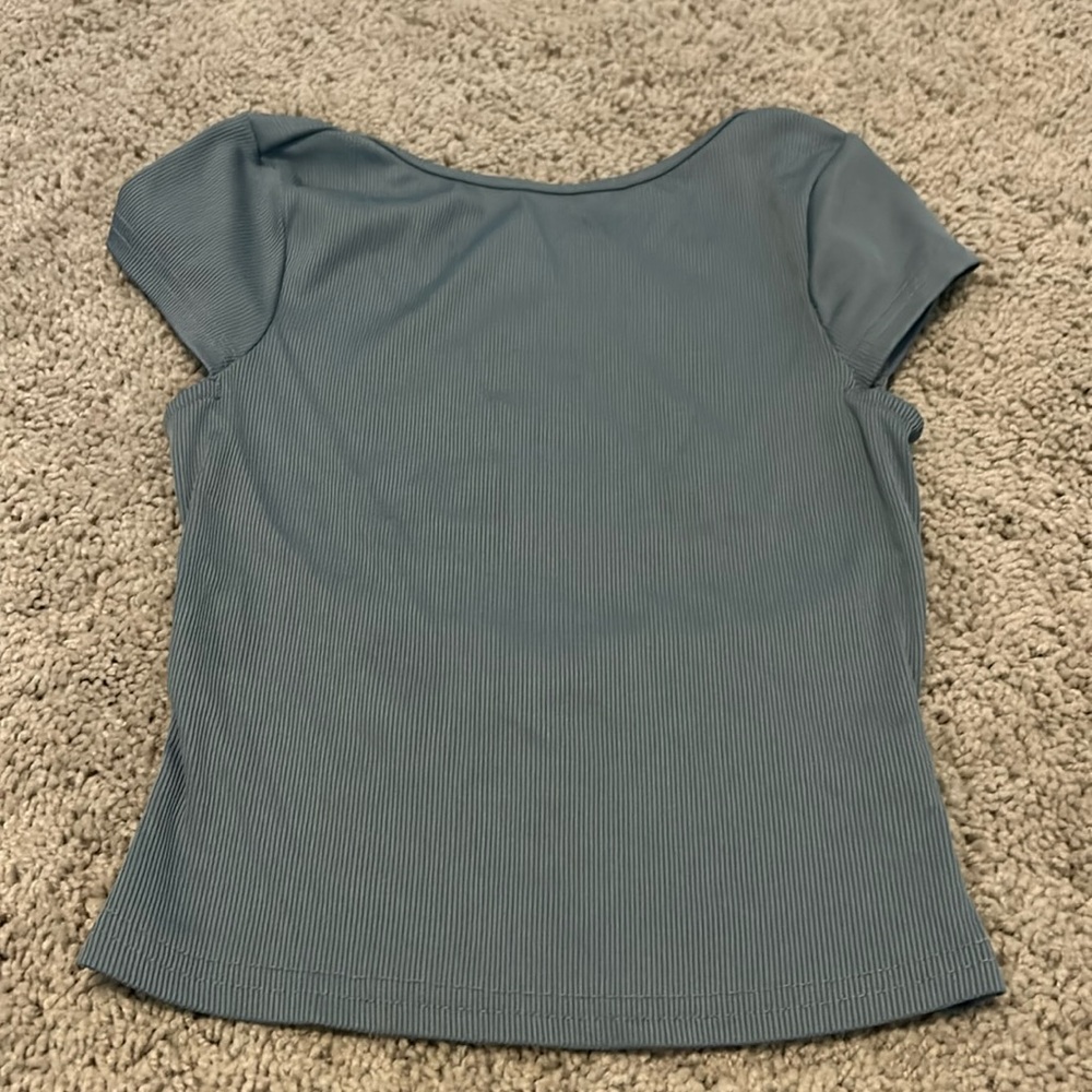 Princess Polly Top Low Back size 2